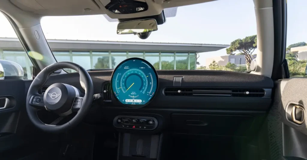 MINI Countryman C Interior