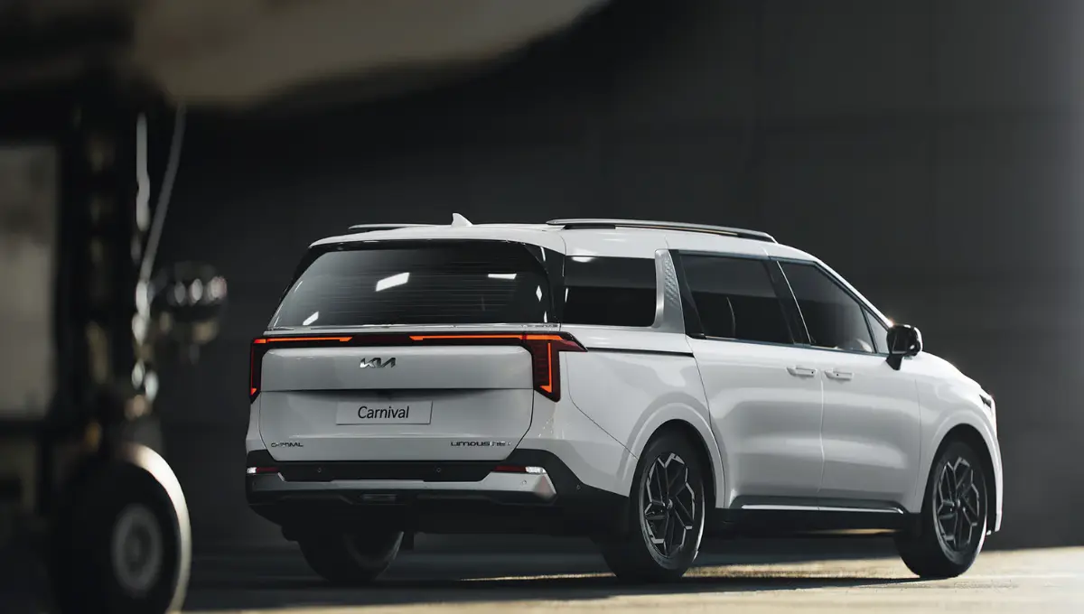 Kia Carnival