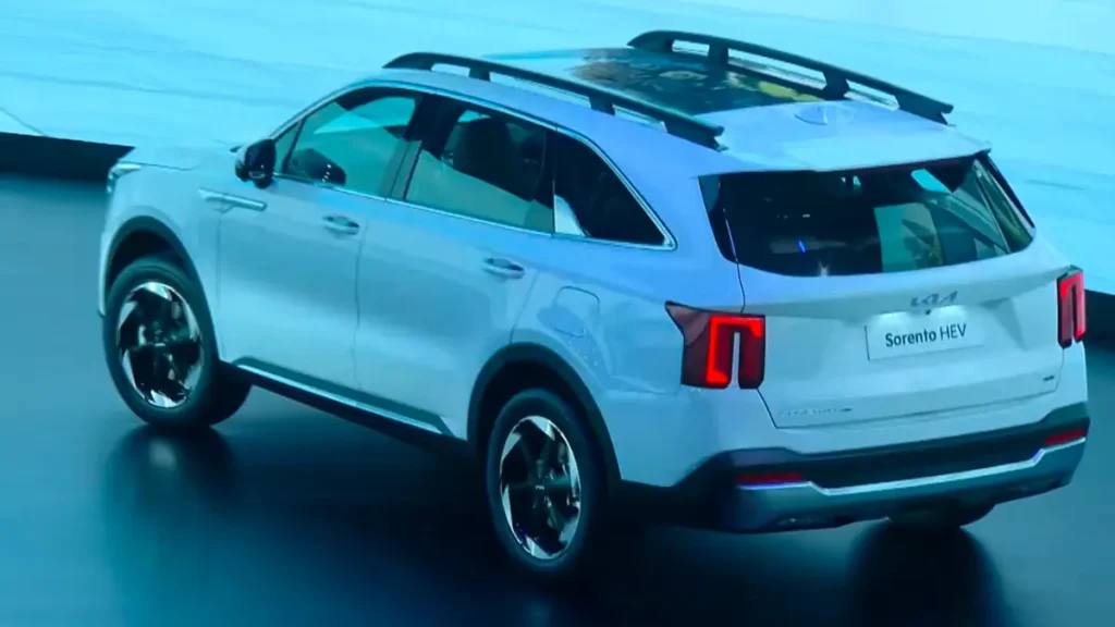Kia Sorento launched in India