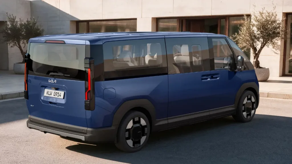 Kia PV7 Electric Van (1)